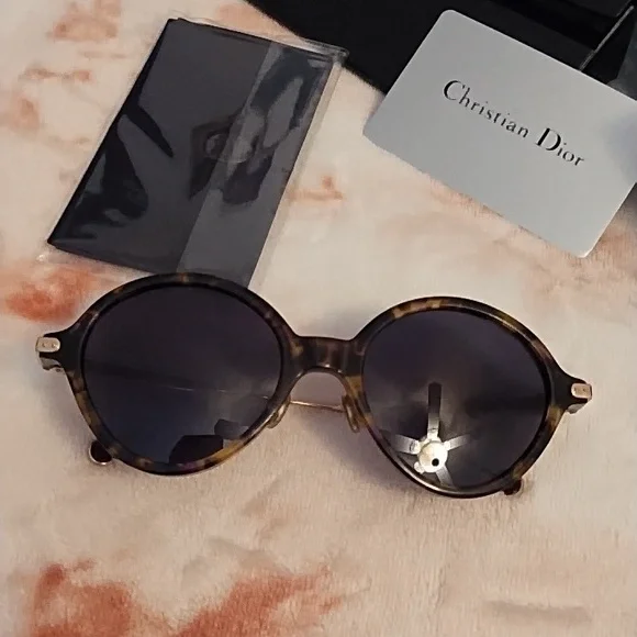 Dior Umbrage Sunglasses - Picture 7 of 12